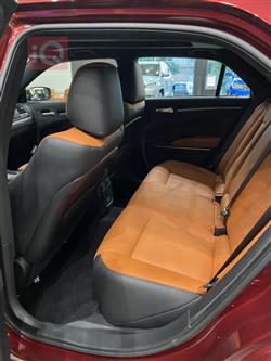 کرایسلەر 300